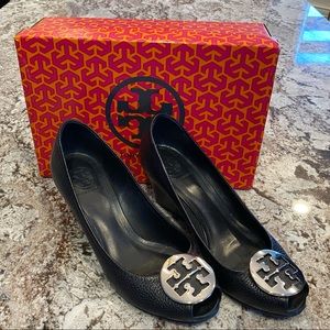 Tory Burch Sally 2-Tumbled Leather Heal